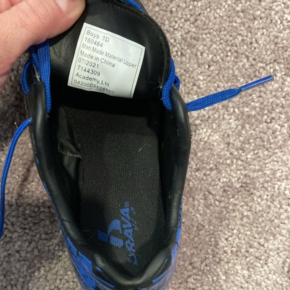 Soccer Cleats 1y - Picture 3 of 3